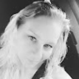 Meet your Posher, Candice